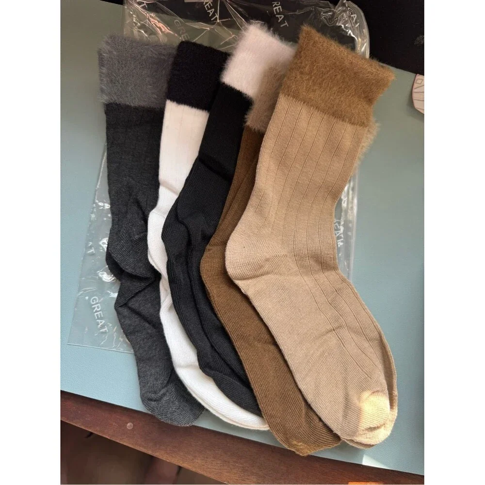 NWT Fuzzy Faux Fur Cuff Ribbed Crew Socks Multipack (5 Pairs)